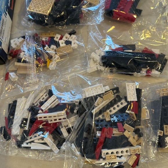 SuSenGo RMS Titanic Model Kit - Picture 5 of 6